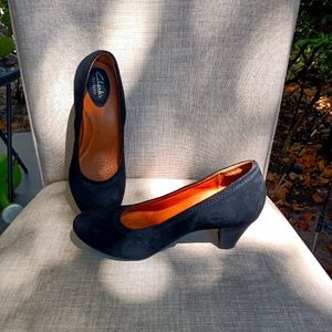 Clark's shoes, size 6M, black